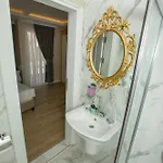 Atlantis Royal Hotel