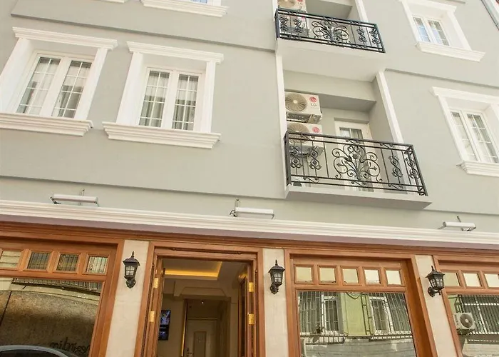 Atlantis Royal Отель