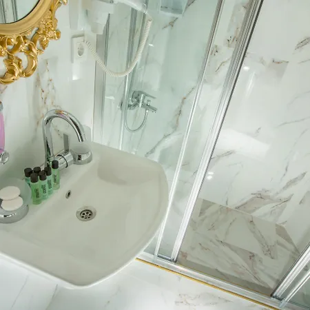 Atlantis Royal Hotell 3*