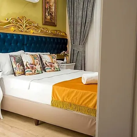 מלון Atlantis Royal 3*