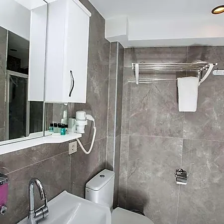 Atlantis Royal מלון 3*