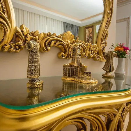 מלון Atlantis Royal 3*