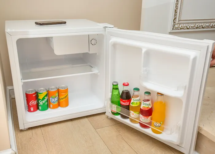 Отель Atlantis Royal 3*