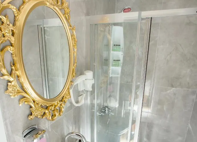 Отель Atlantis Royal 3*