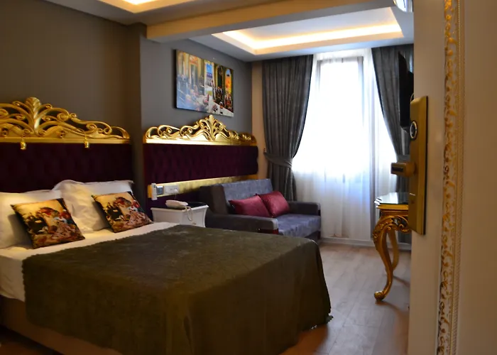 מלון Atlantis Royal 3*